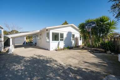 141 Parkers Road_1