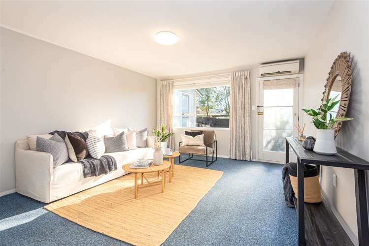 1/125 Geraldine Street Edgeware_0