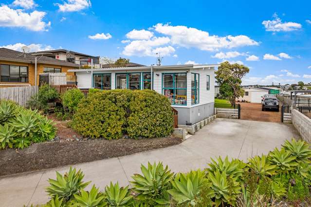 Large Family home with sea view