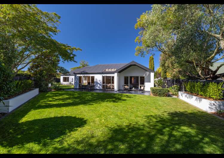 9 Monterey Place Parklands_19