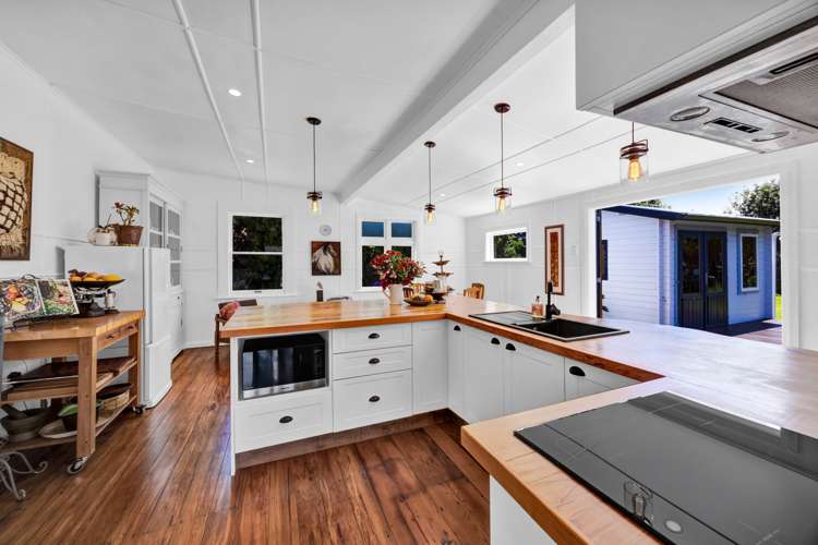 53 Fox Street Opunake_11