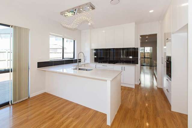 4 Barnesmore Road Flat Bush_2