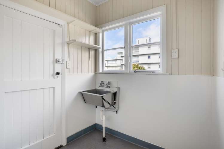 30 Onewa Road Northcote_12