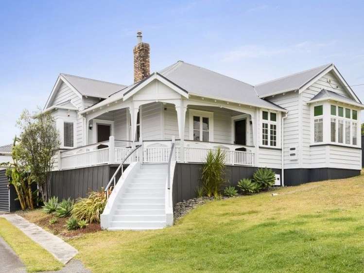 11 Queenstown Road Hillsborough_13