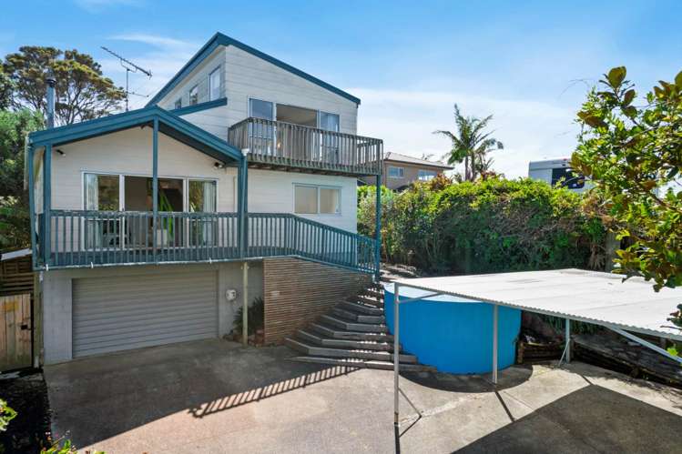 8 Wiriana Place Stanmore Bay_15