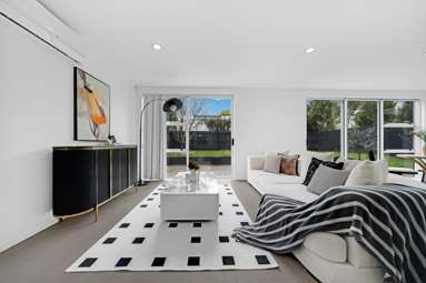 4 Phar Lap Crescent_1