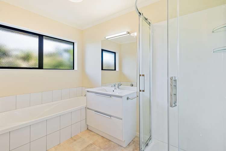 72 The Drive Paraparaumu Beach_15