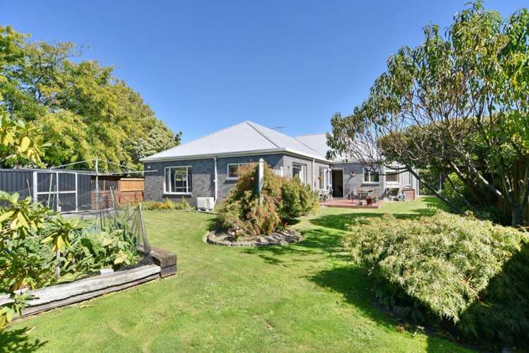 30 Farnswood Place Redwood_21