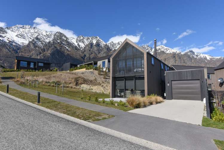 27b Falconer Rise Jacks Point_22