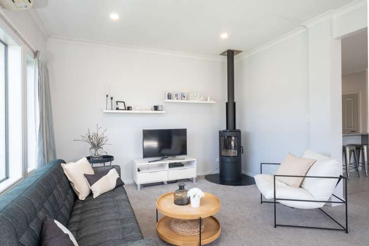 10 Donald Place Frimley_7