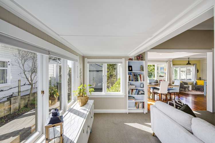 141 Georges Drive Napier South_4