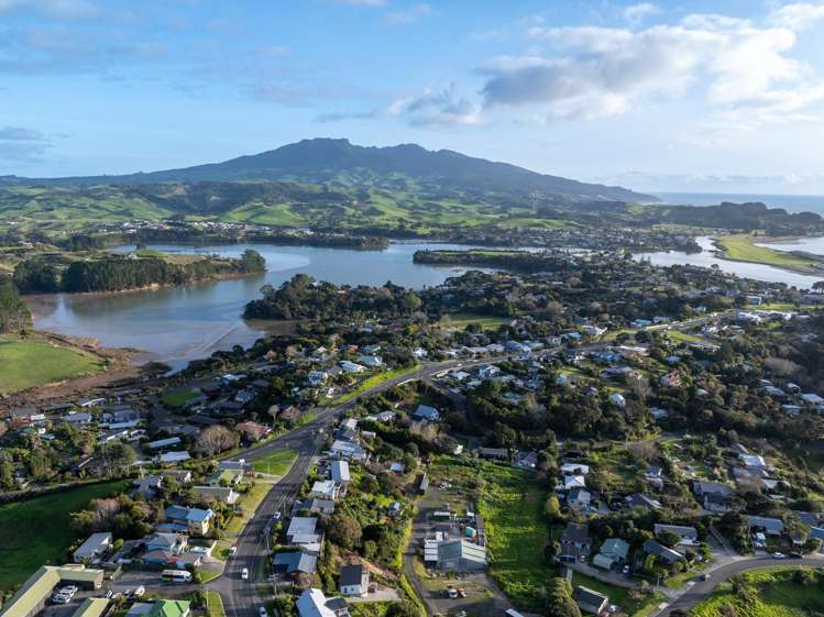 6 Manukau Road Raglan_23