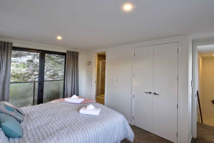 12 Saint Lauras Lane Queenstown_9