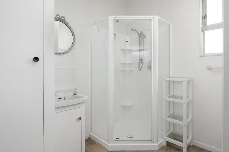 3 Brian Bary Street Redwoodtown_11