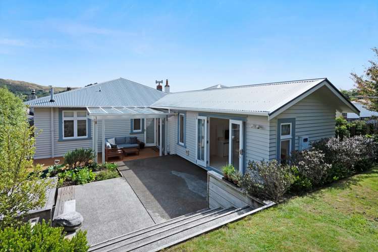 11 Firth Terrace Karori_23