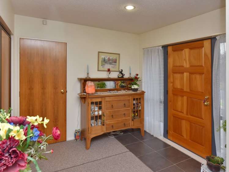 5 Kowhai Street Oxford_14