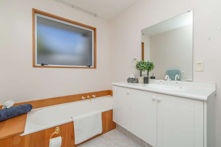 52 Berkshire Drive Avonhead_9