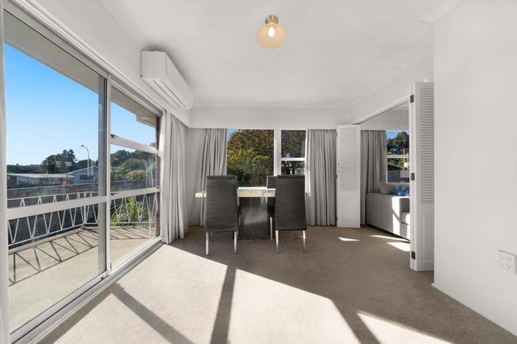 75 Lawrence Crescent_4