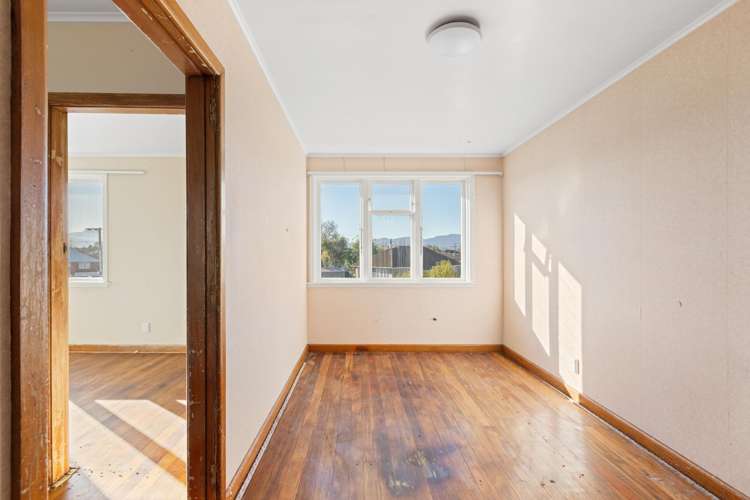 8-10 Dix Crescent Riversdale_7