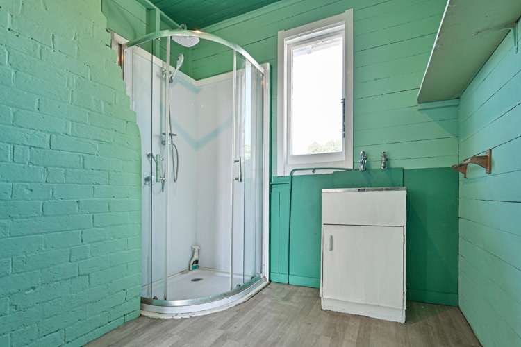 400 Nelson Street North Hastings_12