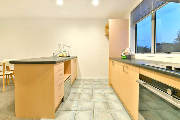 17/3 Riverside Road Orewa_10