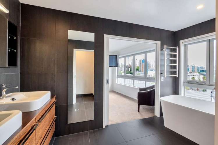 4d/10 Augustus Terrace Parnell_14