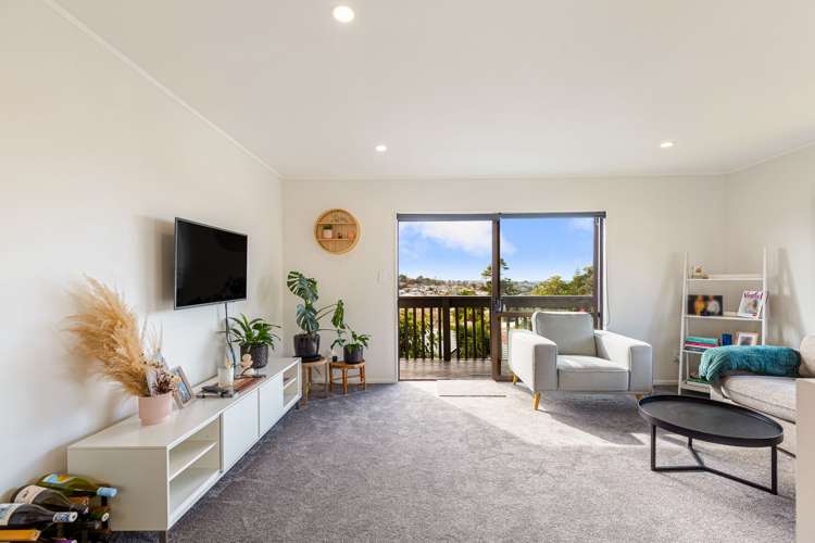 8 Garton Drive Massey_15