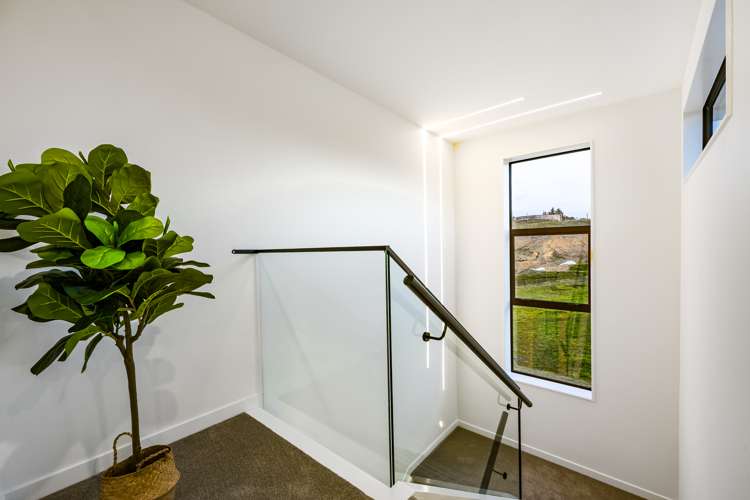57 Matangi View Drive Orewa_24
