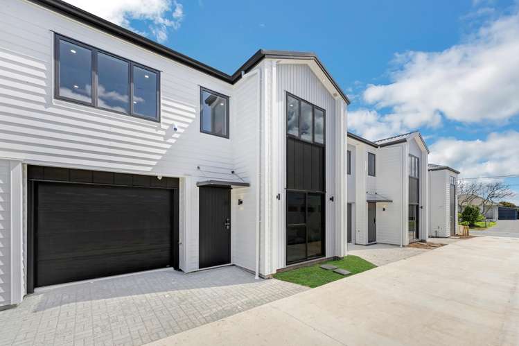 8D Gardiner Grove Mangere East_20