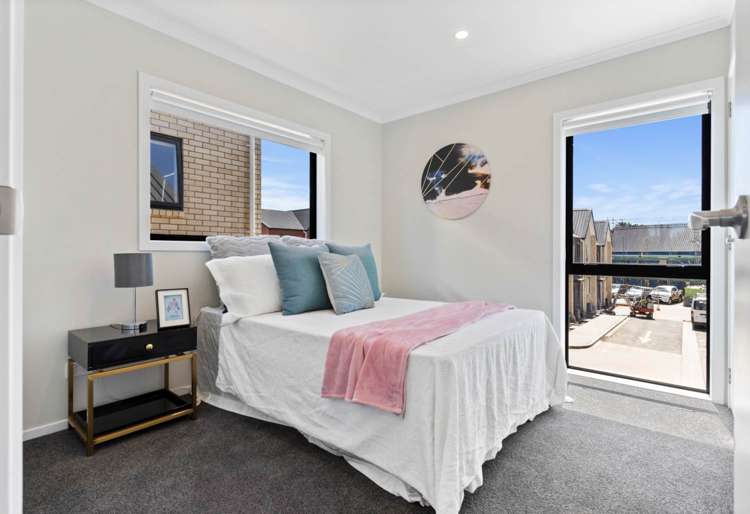 10/125B Metcalfe Road Ranui_6