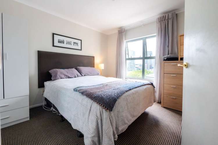 9F/363 Queen Street_1