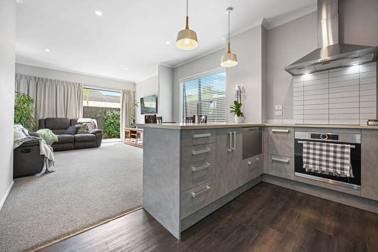 10/13 Beale Street Hamilton East_13