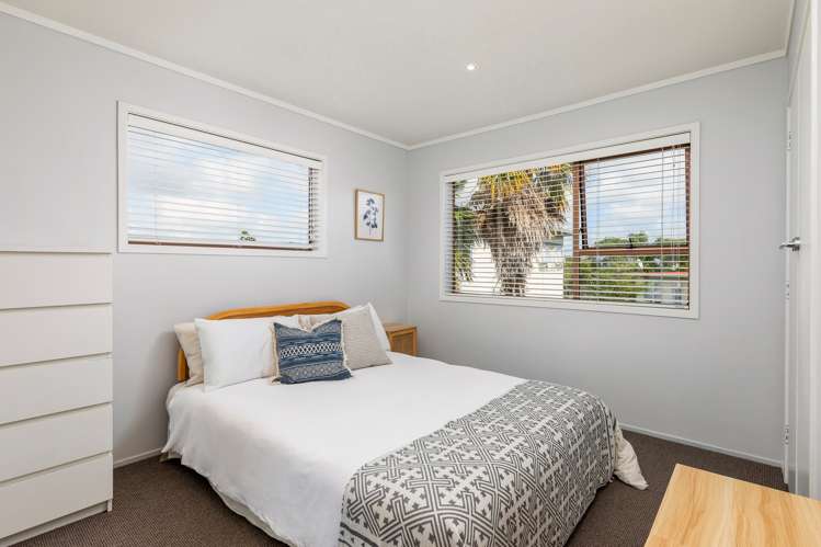 2/83 Owairaka Avenue Mount Albert_11