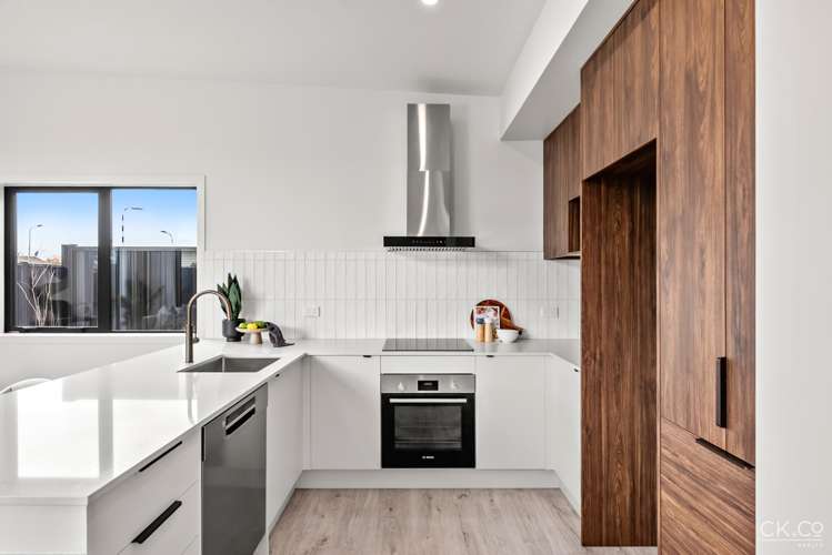 35b Pine Avenue Upper Hutt_8