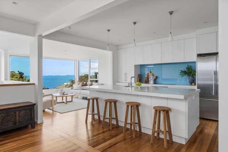 25 Whitby Crescent Mairangi Bay_6