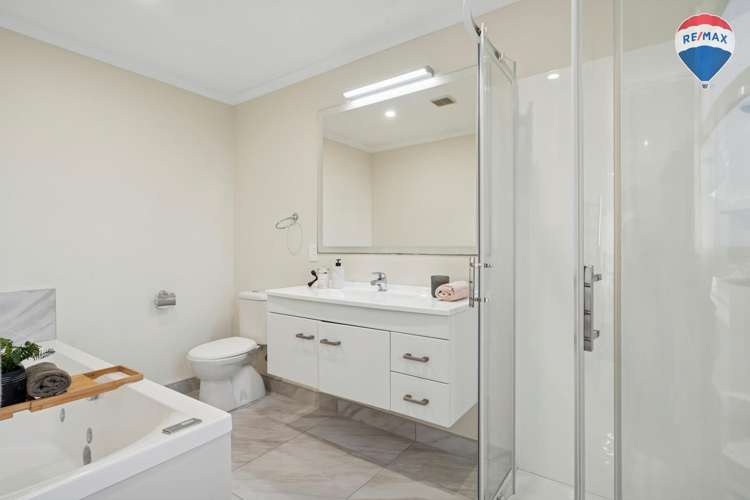 137 Endeavour Drive Whitby_16