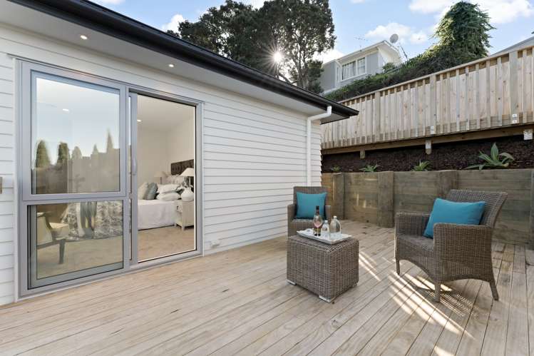 18a Honeysuckle Lane Mairangi Bay_10