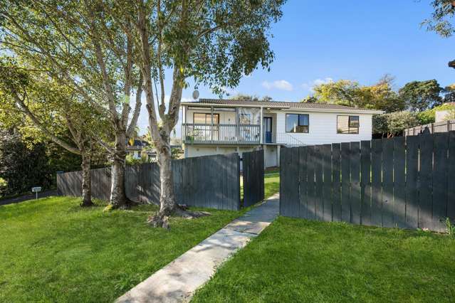 West Harbour Affordable Entry-Level Gem!