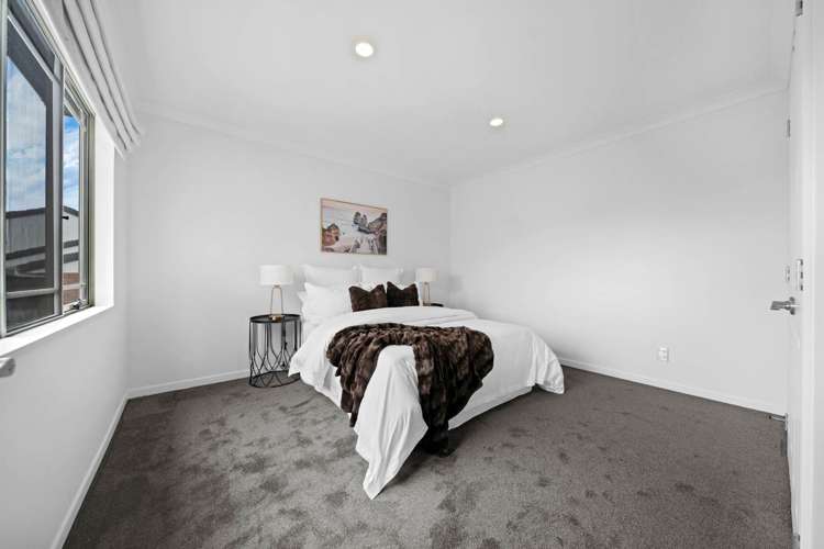 48 Bluebird Crescent Unsworth Heights_16