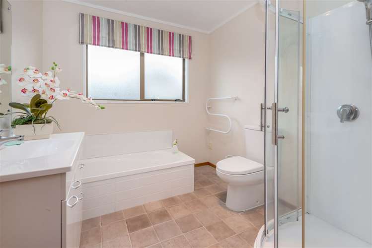 1/47 Uxbridge Road Mellons Bay_12