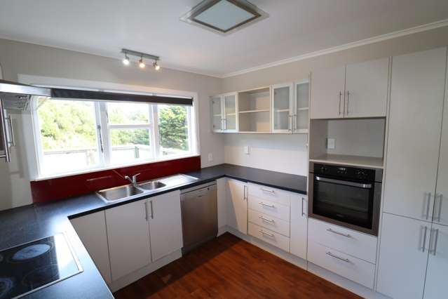 1B Clinton Way 1291_3