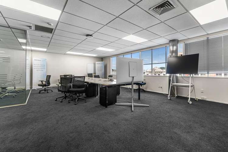 660 Victoria Street Central Hamilton Central_6