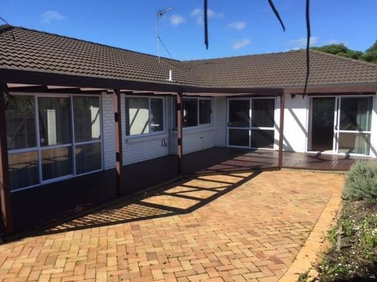 2 Gairloch Place Wattle Downs_15