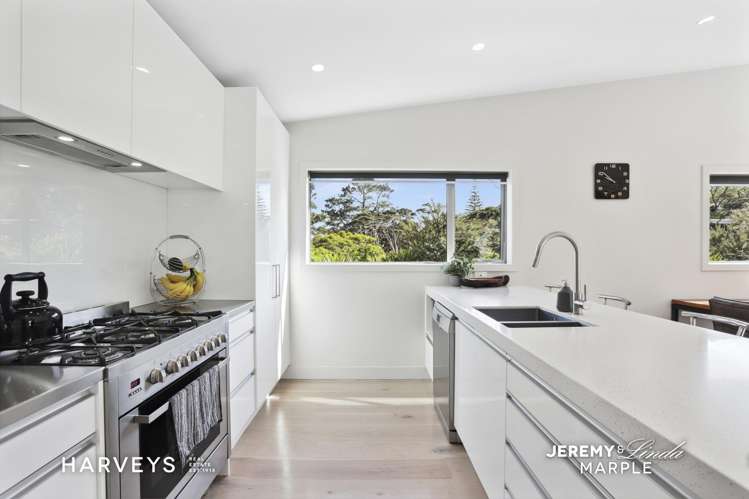 31C Woodfern Crescent Titirangi_7