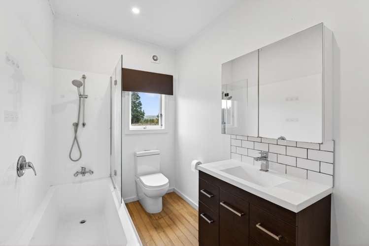920 Park Road South Longlands_22