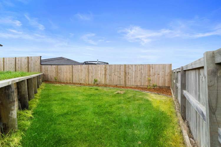 8 Waitihi Way 2612_17