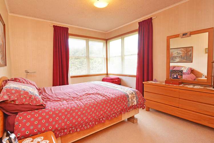 31 Kohekohe Street New Lynn_8