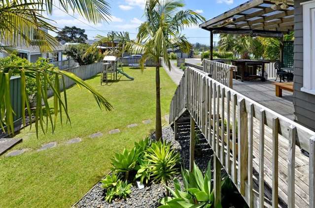 47 Pohutukawa Avenue Red Beach_1