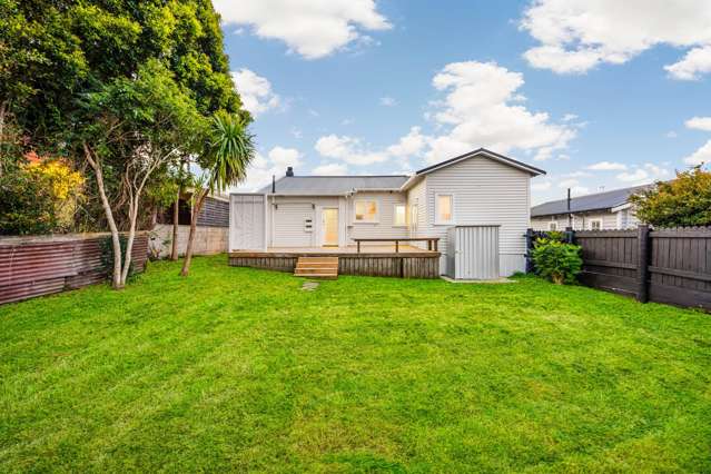 Home & Income, Renovated Bungalow + Studio