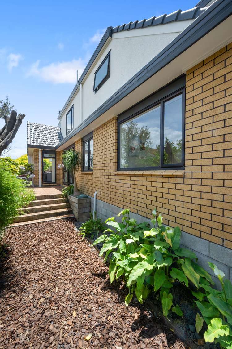 7 Eske Place Highland Park_19